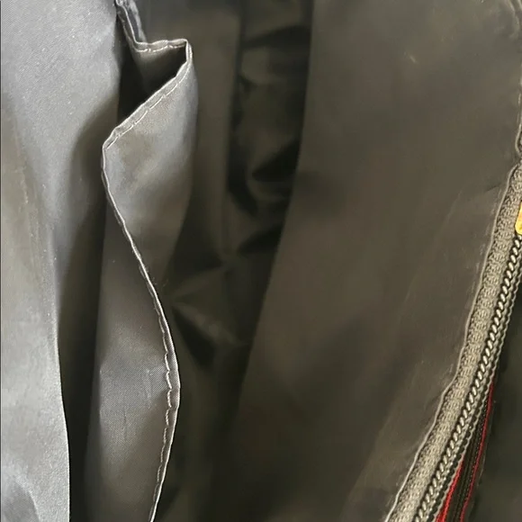 Tommy Hilfiger Women's Geometric Black and Red Shoulder Bag - Picture 13 of 15